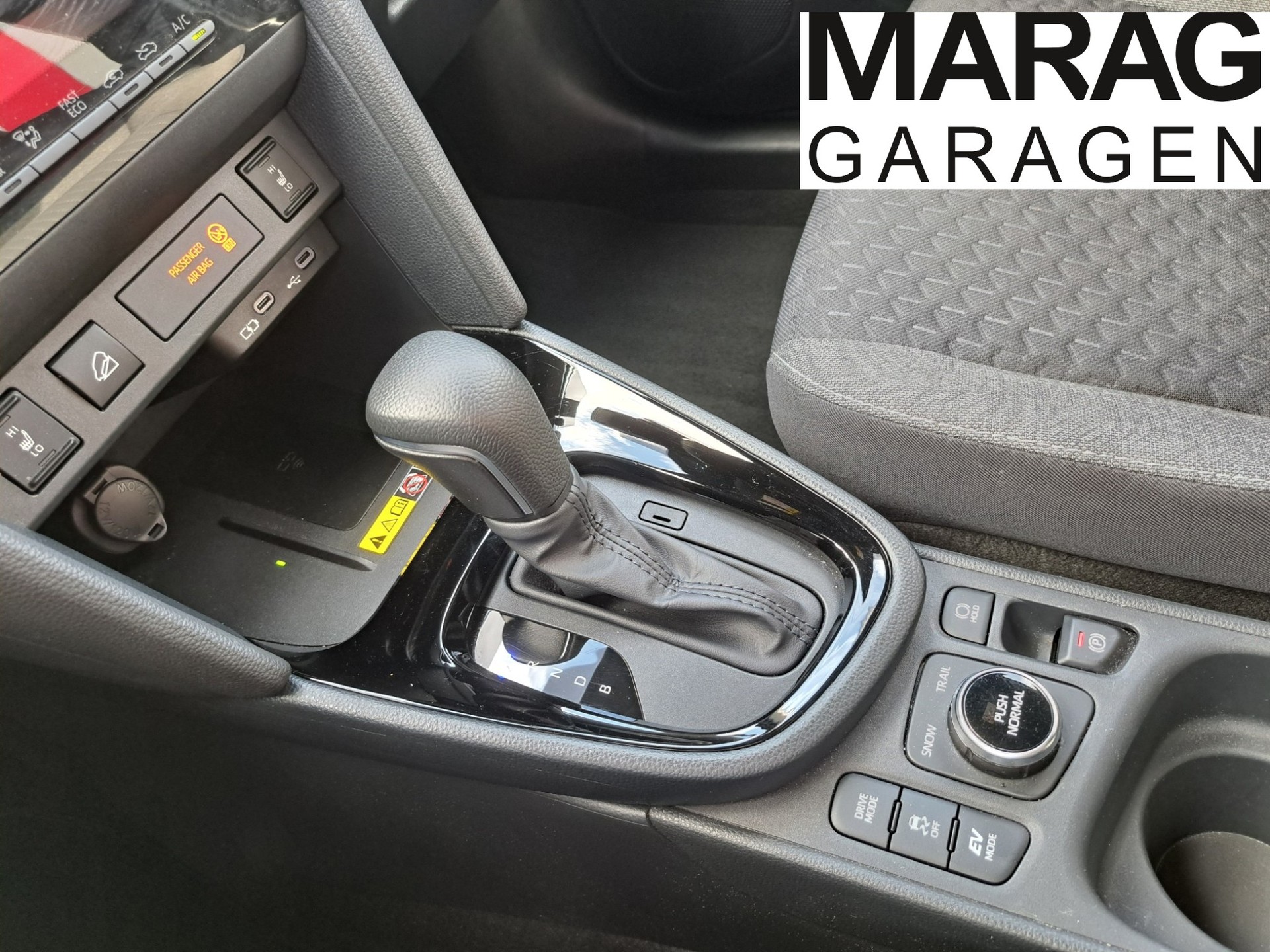 TOYOTA Yaris Cross 1.5 Trend AWDi e-CVT - 13