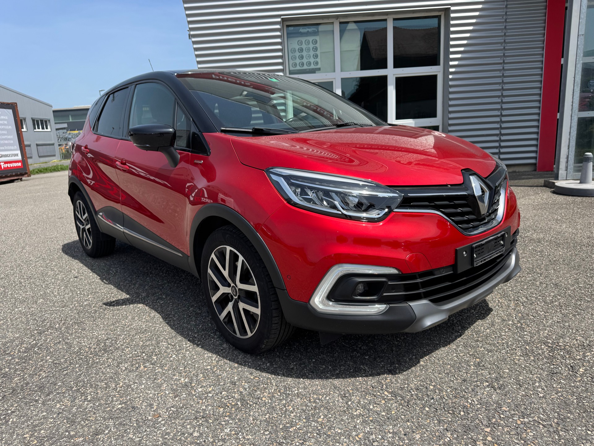 RENAULT Captur 1.3 T 16V Red Edition EDC
