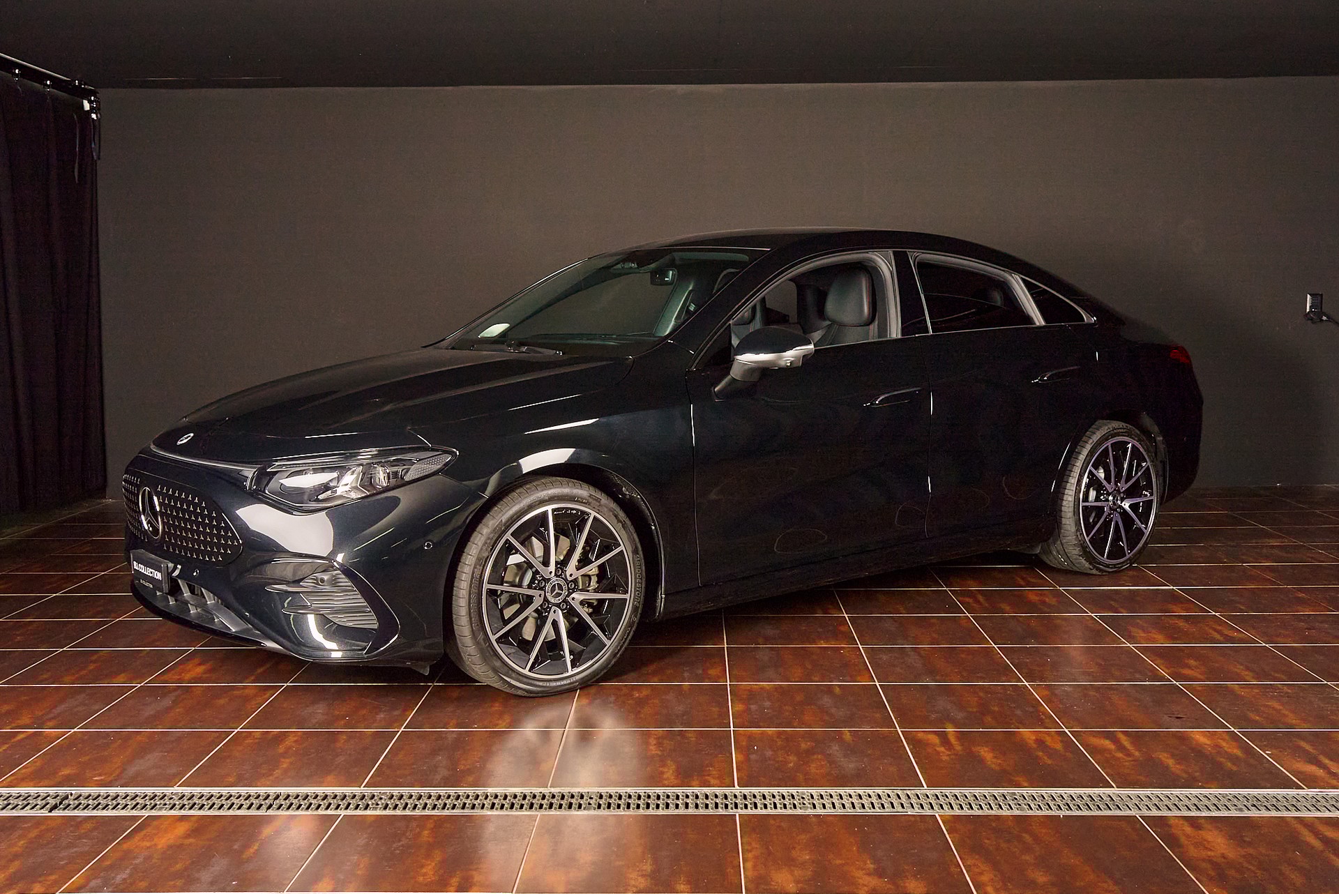 MERCEDES-BENZ CLA 350 EQ Technology 4Matic
