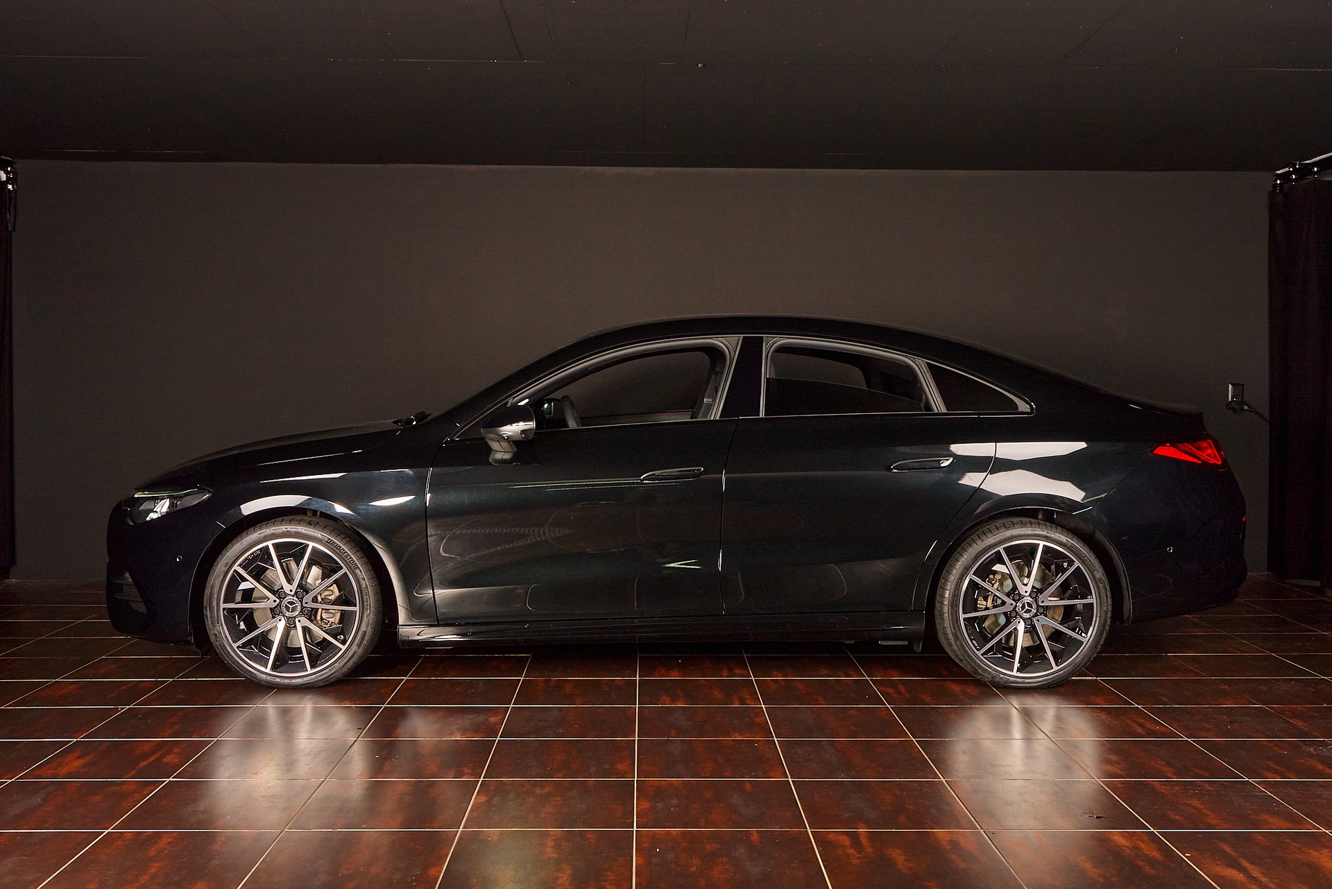 MERCEDES-BENZ CLA 350 EQ Technology 4Matic - 3