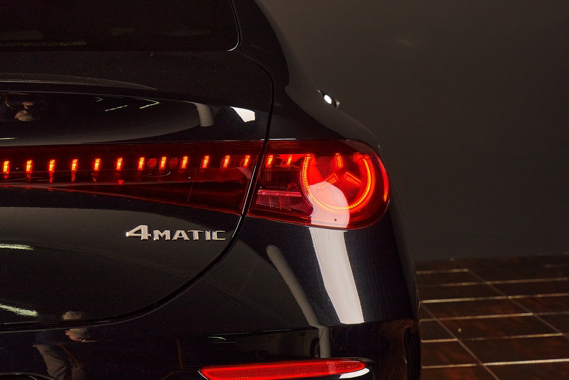 MERCEDES-BENZ CLA 350 EQ Technology 4Matic - 8