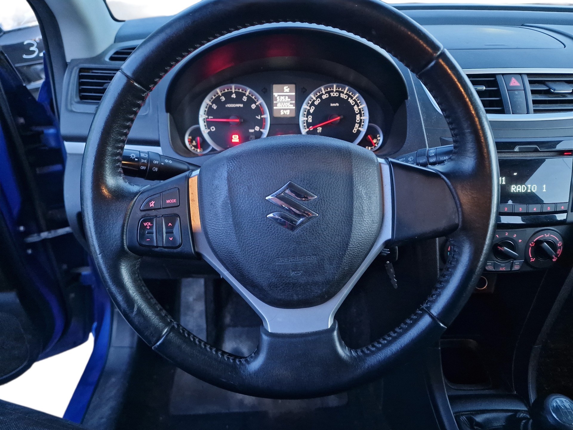 SUZUKI Swift 1.2i 16V GL 4x4 8x Rad MFK Neu 12Mt Gara - 10