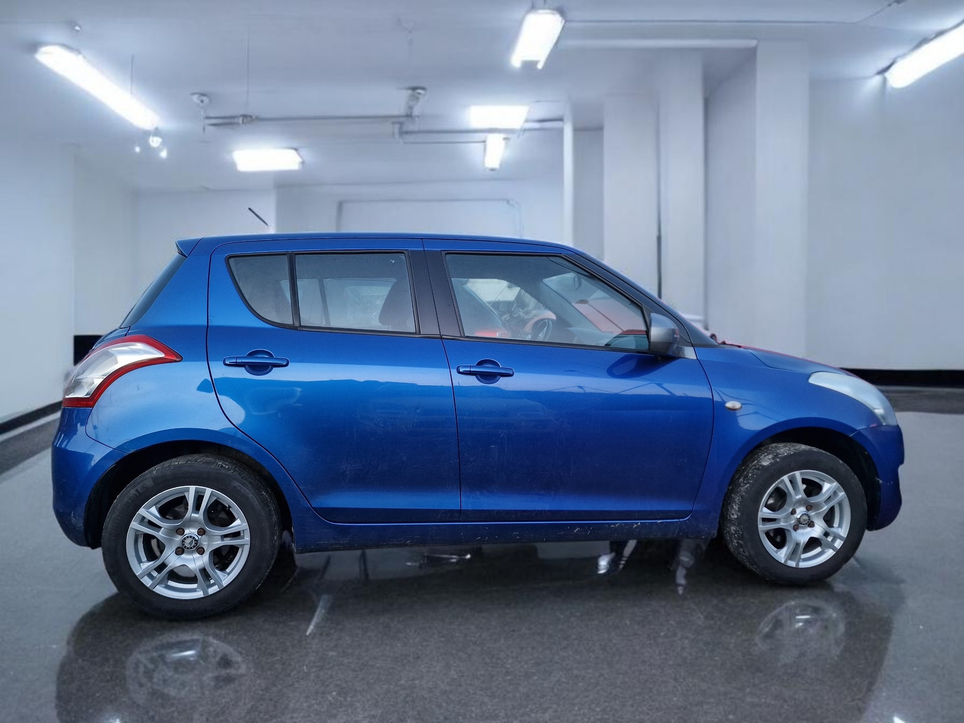 SUZUKI Swift 1.2i 16V GL 4x4 8x Rad MFK Neu 12Mt Gara