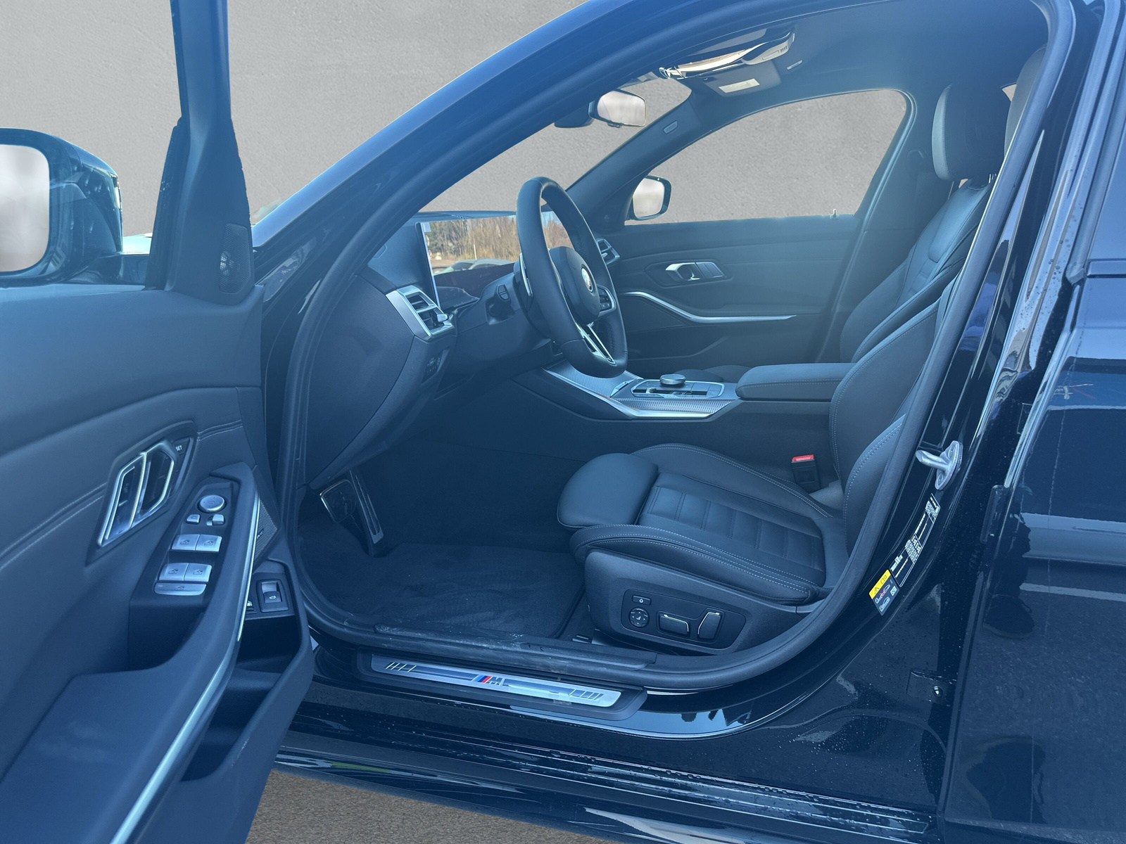 BMW 330e x DriveTouring Steptronic M Sport - 11
