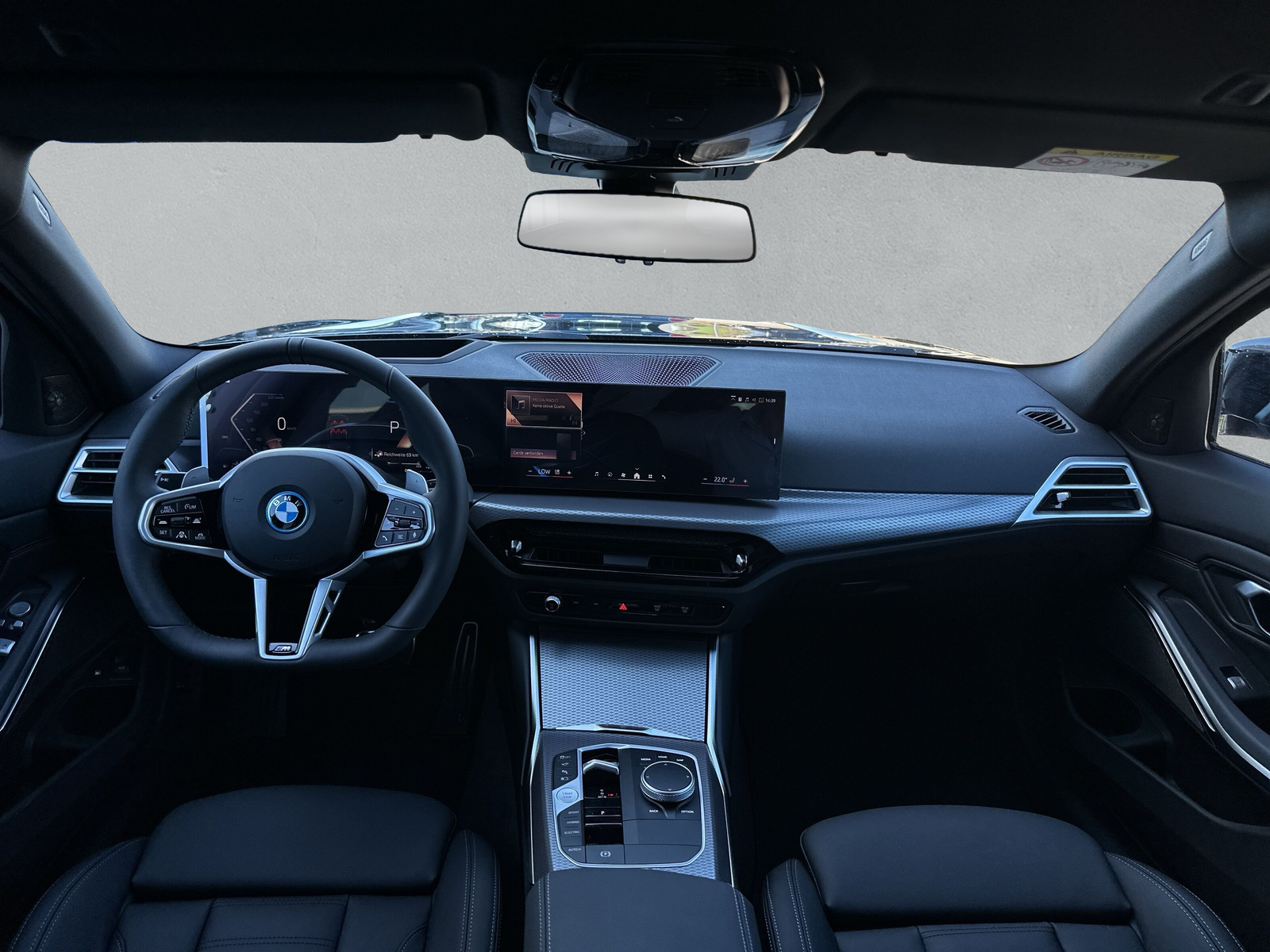 BMW 330e x DriveTouring Steptronic M Sport - 13