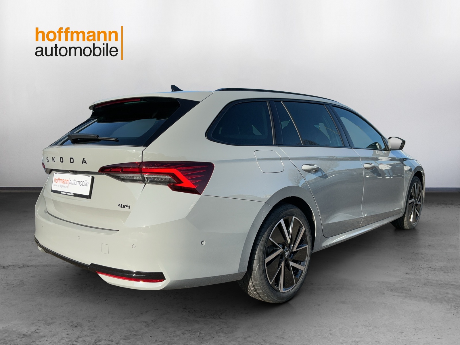 SKODA Octavia Combi 1.5 TSI mHEV DSG Sport Line - 4