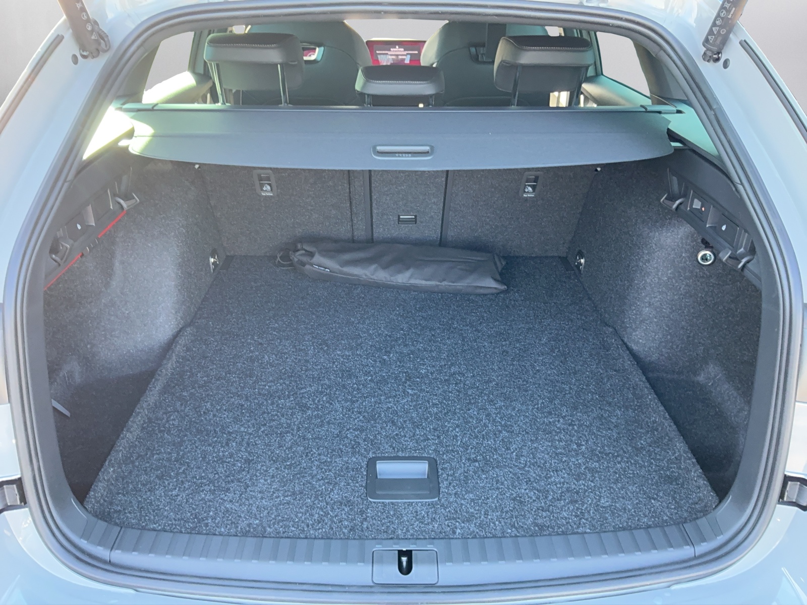 SKODA Octavia Combi 1.5 TSI mHEV DSG Sport Line - 12