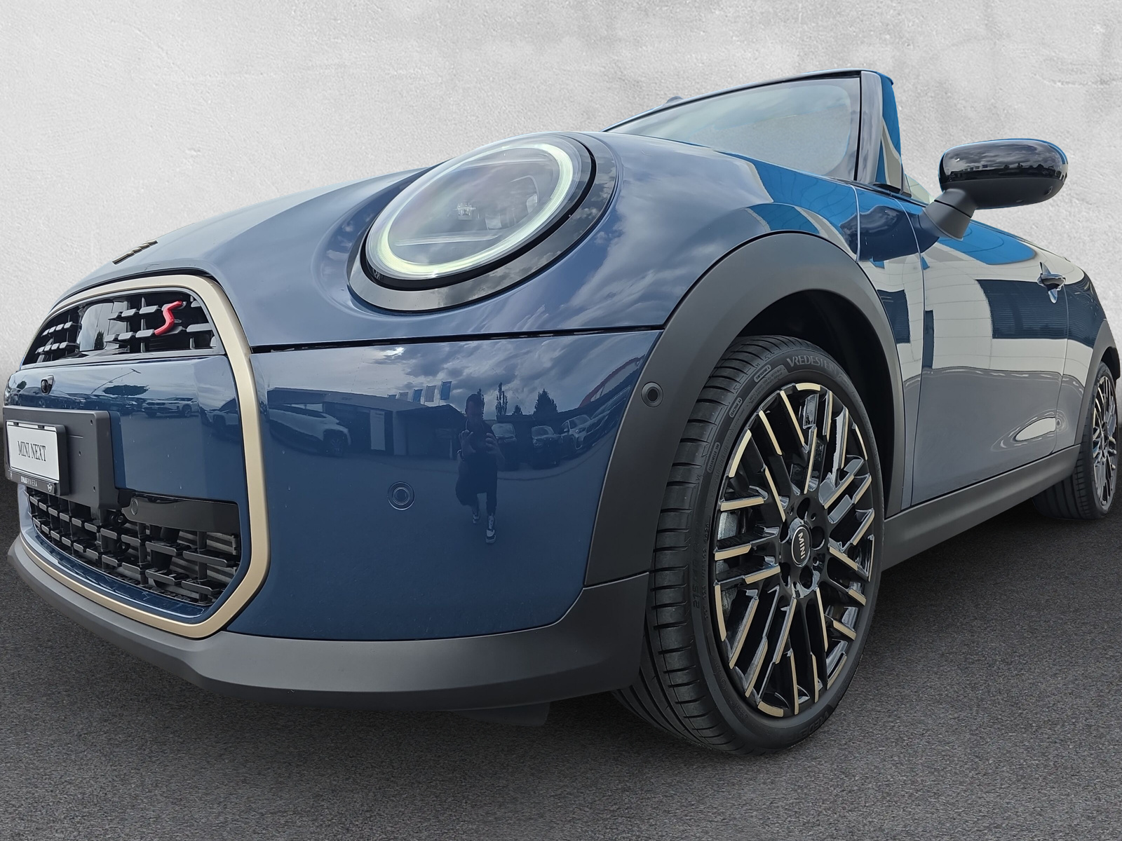 MINI Cooper S Cabrio F67 2.0i (CH) - 9