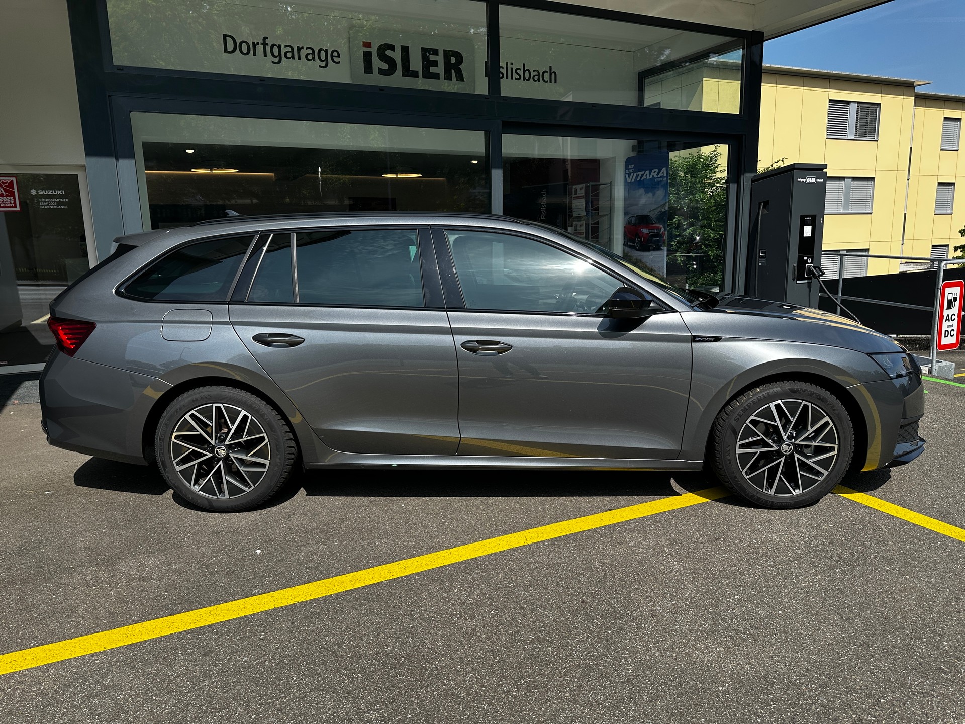 SKODA Octavia Combi 1.5 TSI mHEV DSG Sport Line - 2