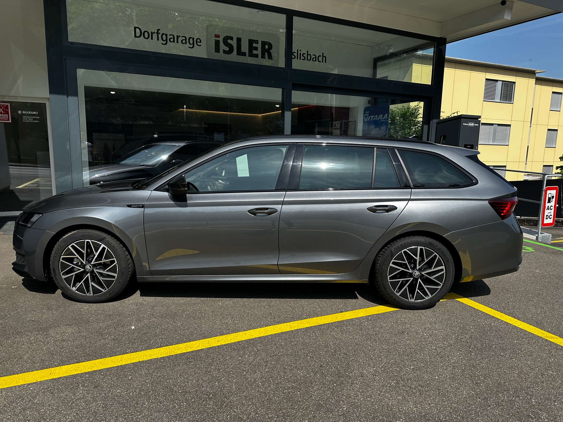 SKODA Octavia Combi 1.5 TSI mHEV DSG Sport Line - 5