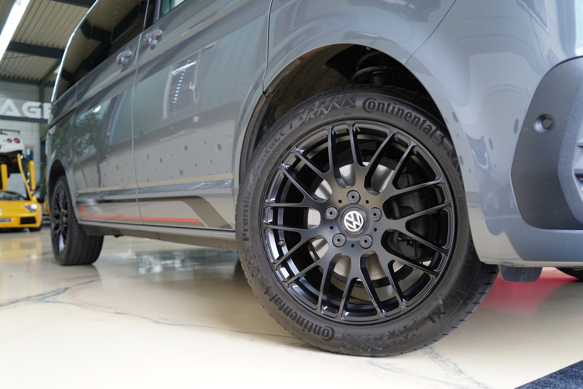 VW T6.1 Multivan 2.0 TDI Comfortline Edition DSG / Standheizung* AHK ** - 13