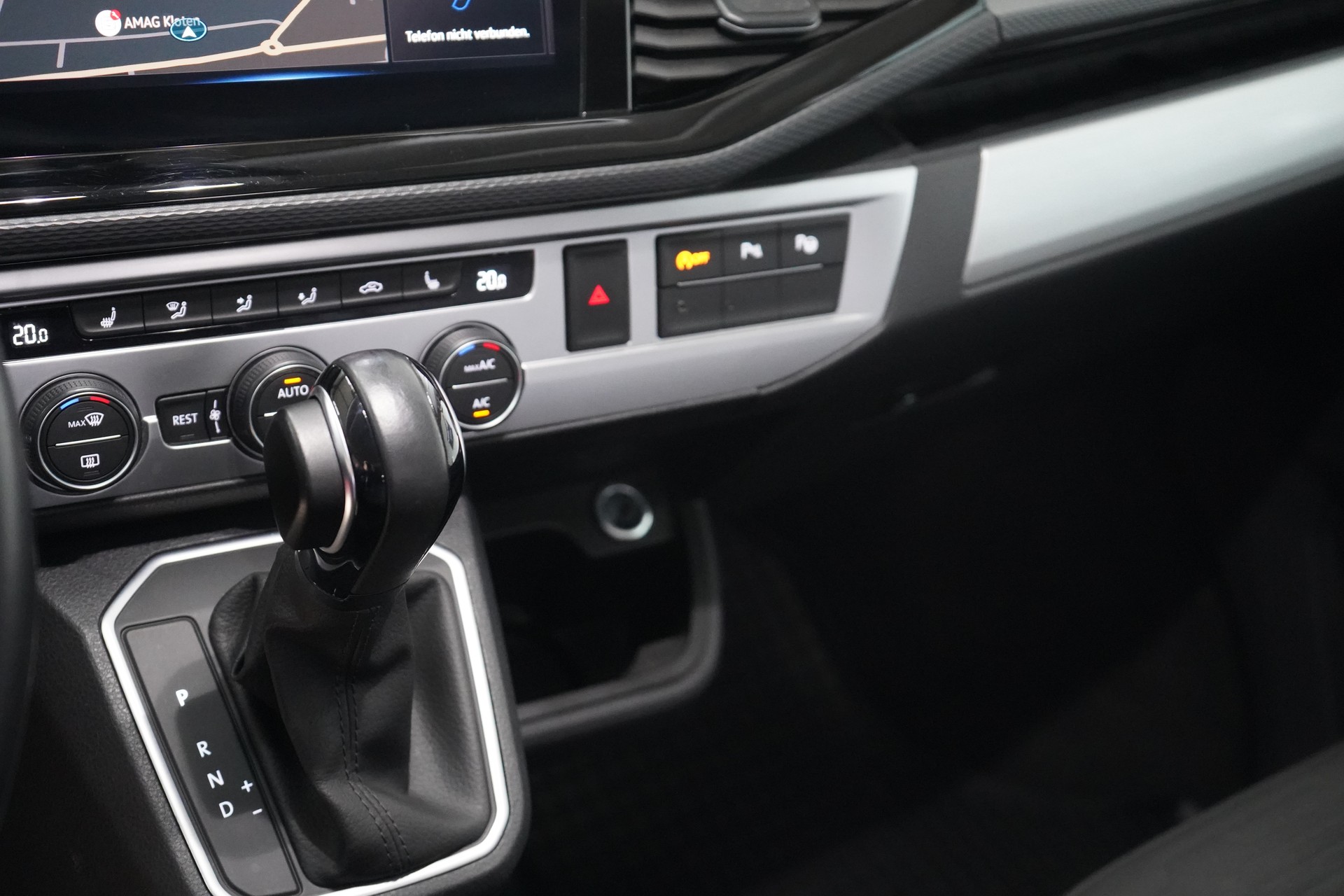 VW T6.1 Multivan 2.0 TDI Comfortline Edition DSG / Standheizung* AHK ** - 17