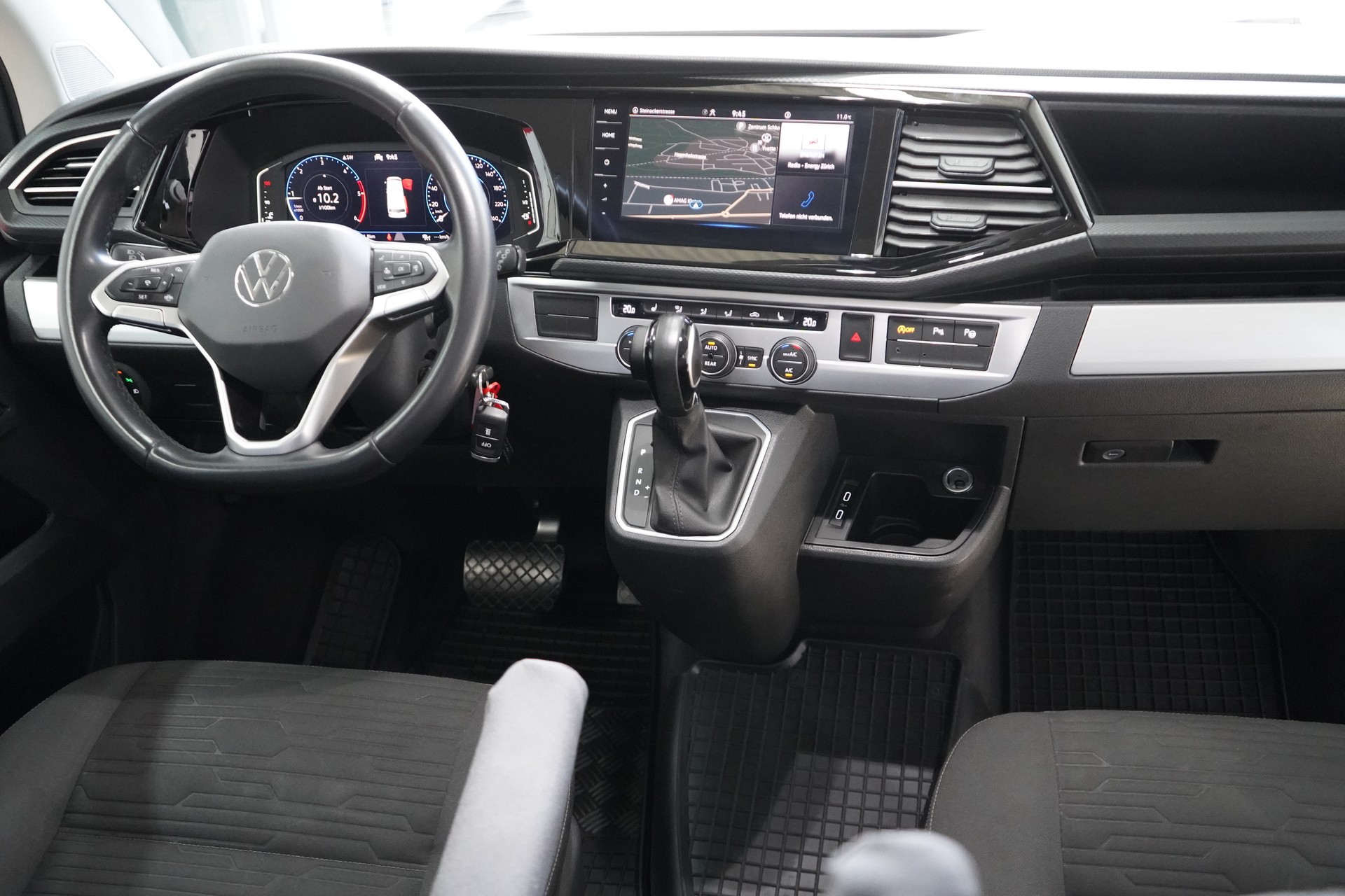 VW T6.1 Multivan 2.0 TDI Comfortline Edition DSG / Standheizung* AHK ** - 27