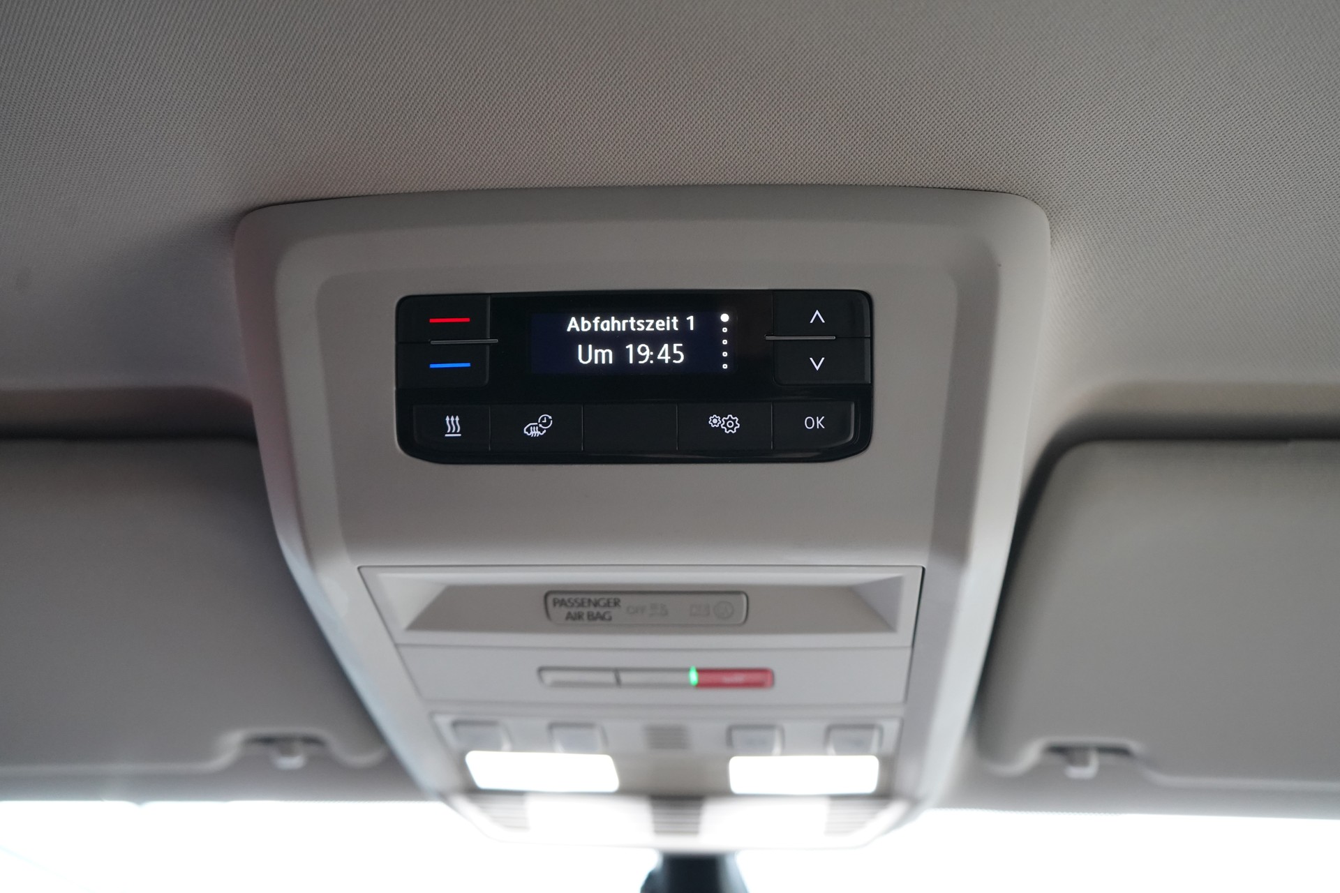 VW T6.1 Multivan 2.0 TDI Comfortline Edition DSG / Standheizung* AHK ** - 29