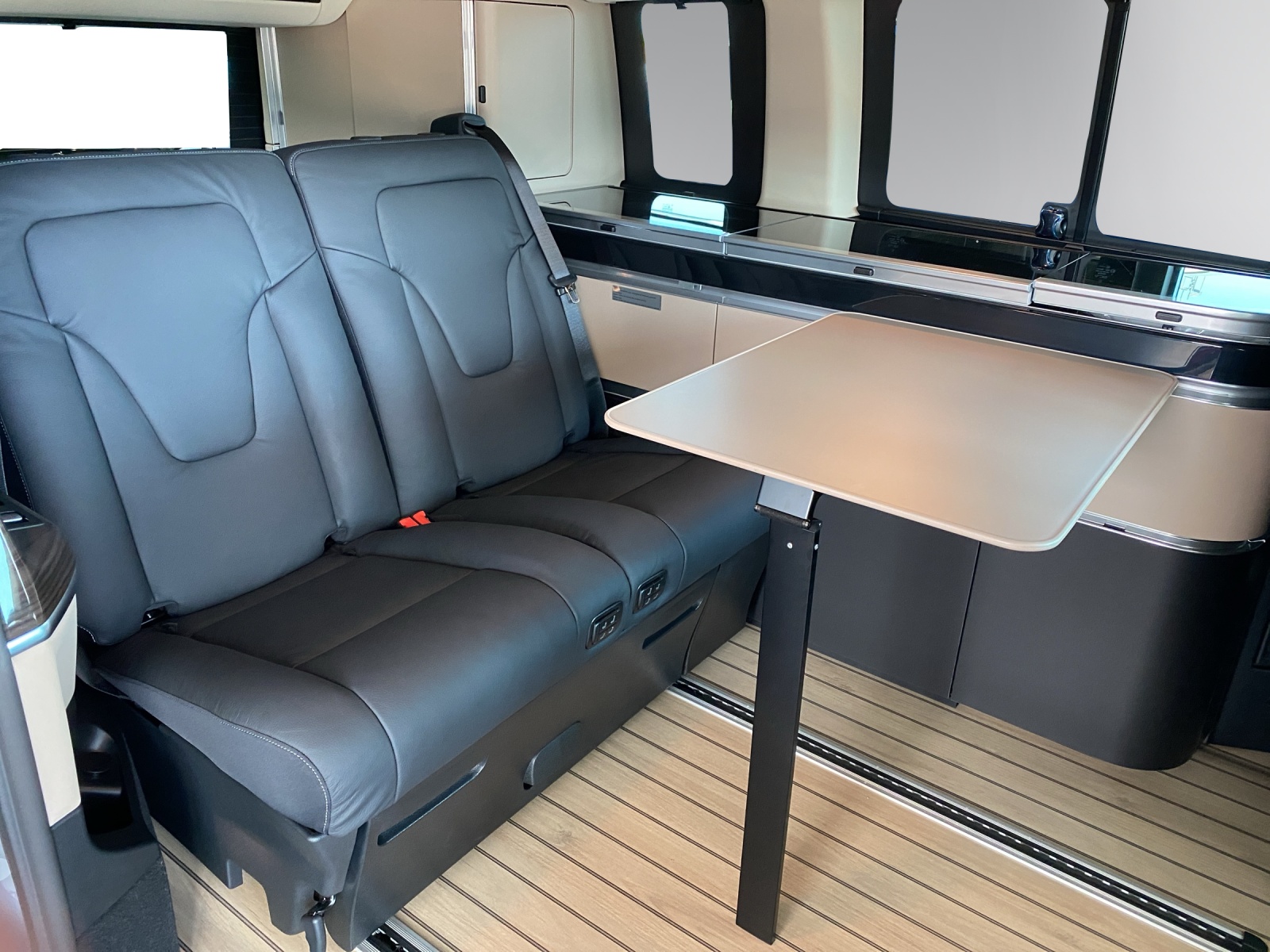 MERCEDES-BENZ Marco Polo 250 d 4M Automat - 13