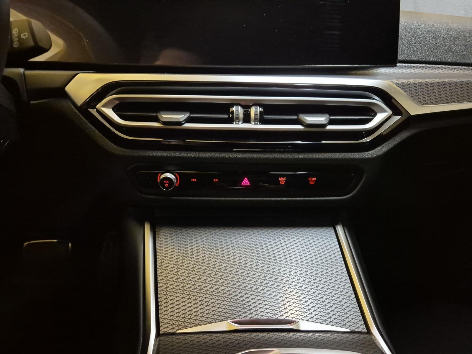 BMW 318i M Sport Touring G21 (CH) AHK 1.3T 📍 - 15