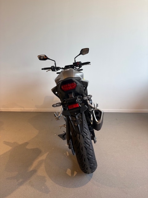 HONDA CB 750 Hornet E-clutch - 4