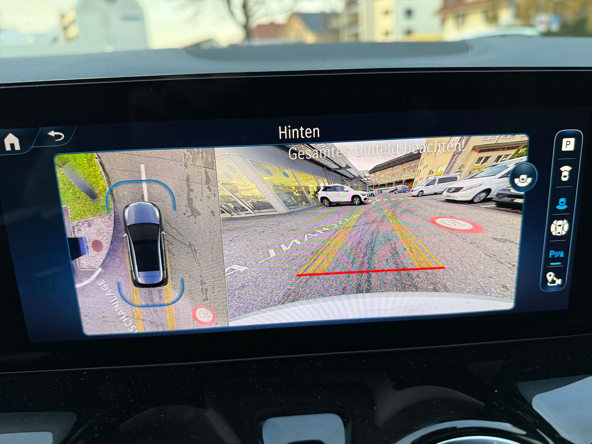 MERCEDES-BENZ B 200 d AMG Line - 13