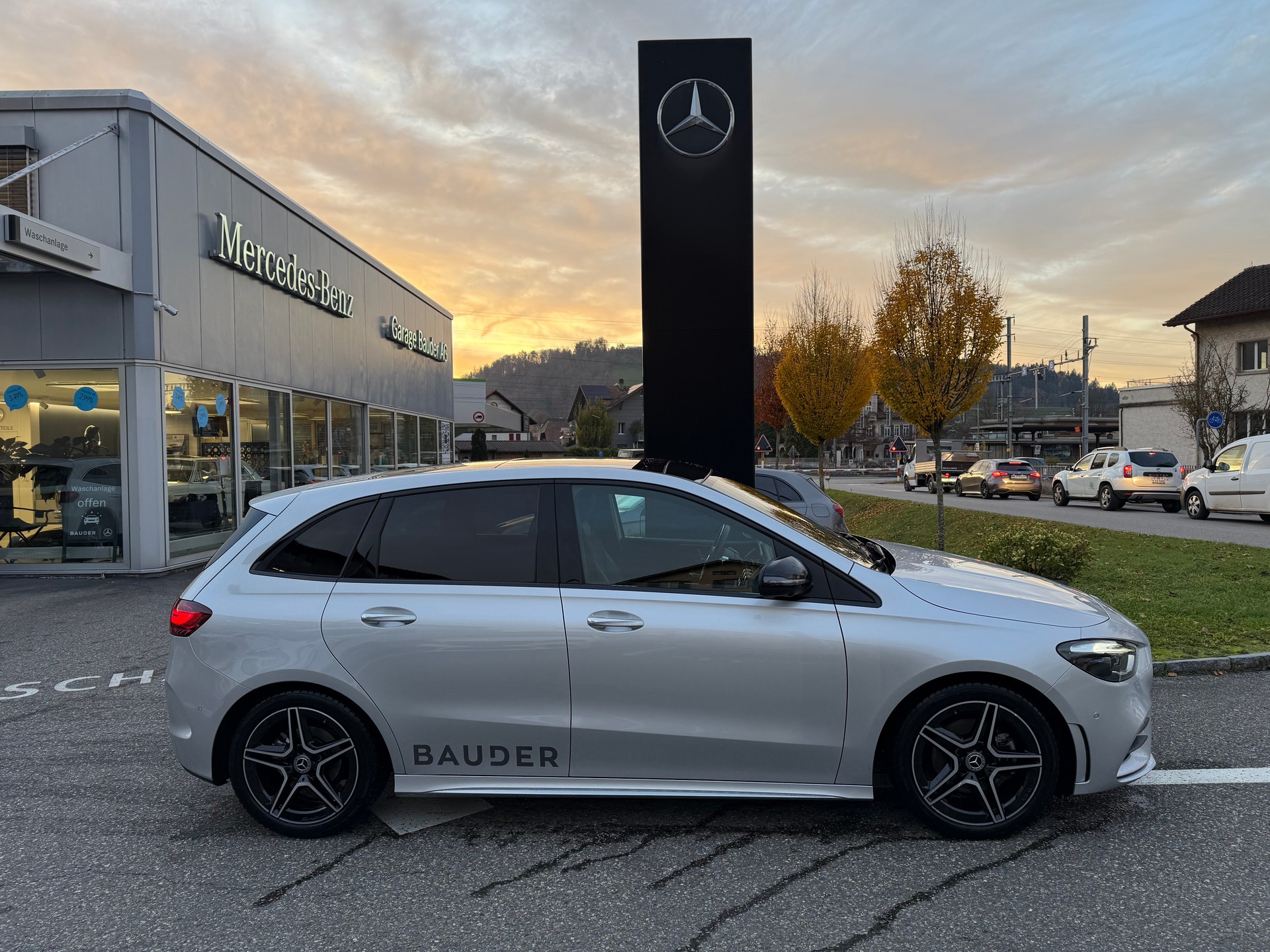 MERCEDES-BENZ B 200 d AMG Line - 9