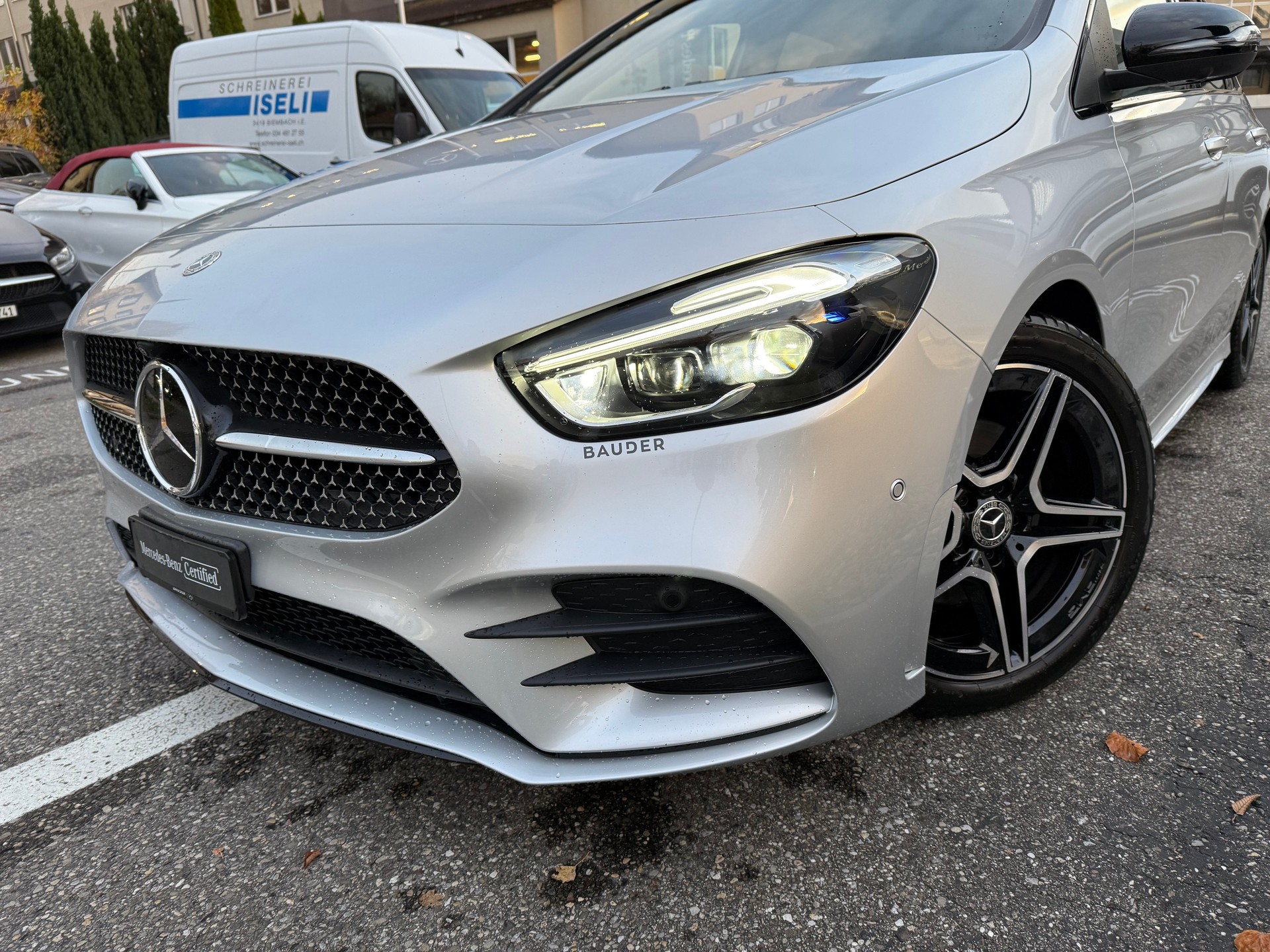 MERCEDES-BENZ B 200 d AMG Line - 10