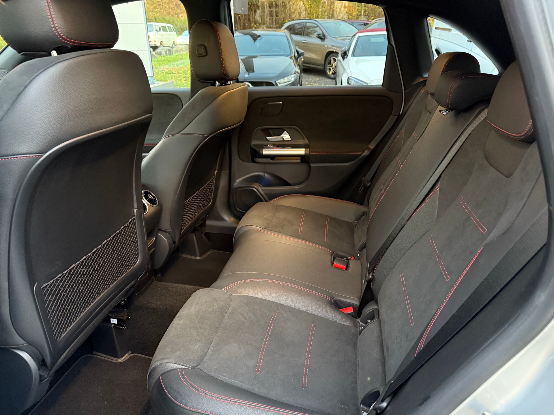 MERCEDES-BENZ B 200 d AMG Line - 6