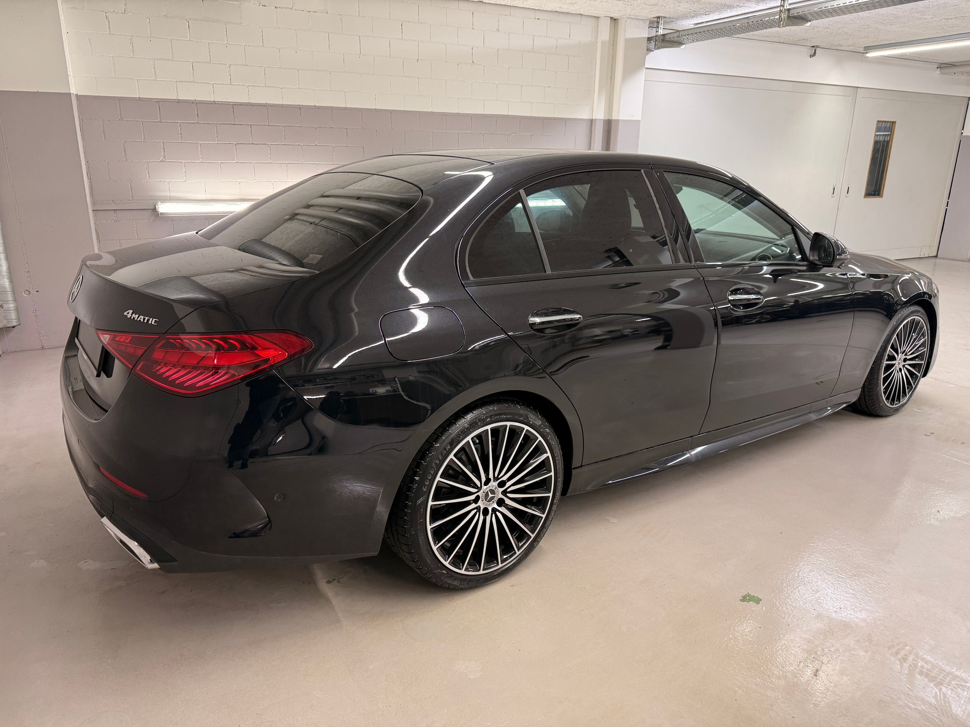 MERCEDES-BENZ C 300 4MATIC Limousine - 4