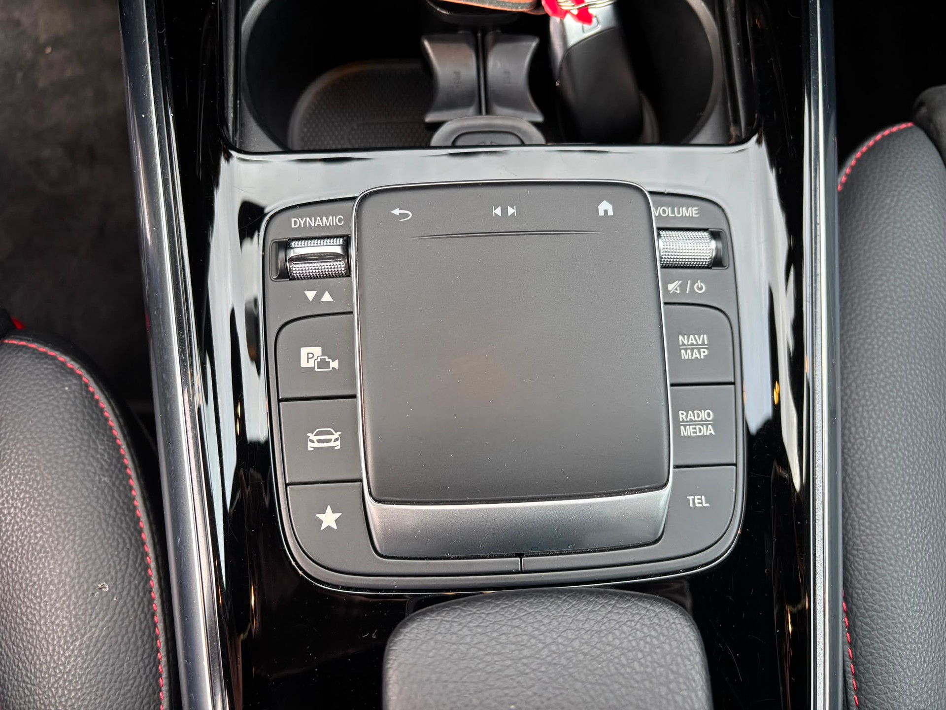 MERCEDES-BENZ B 220 4Matic AMG Line - 12