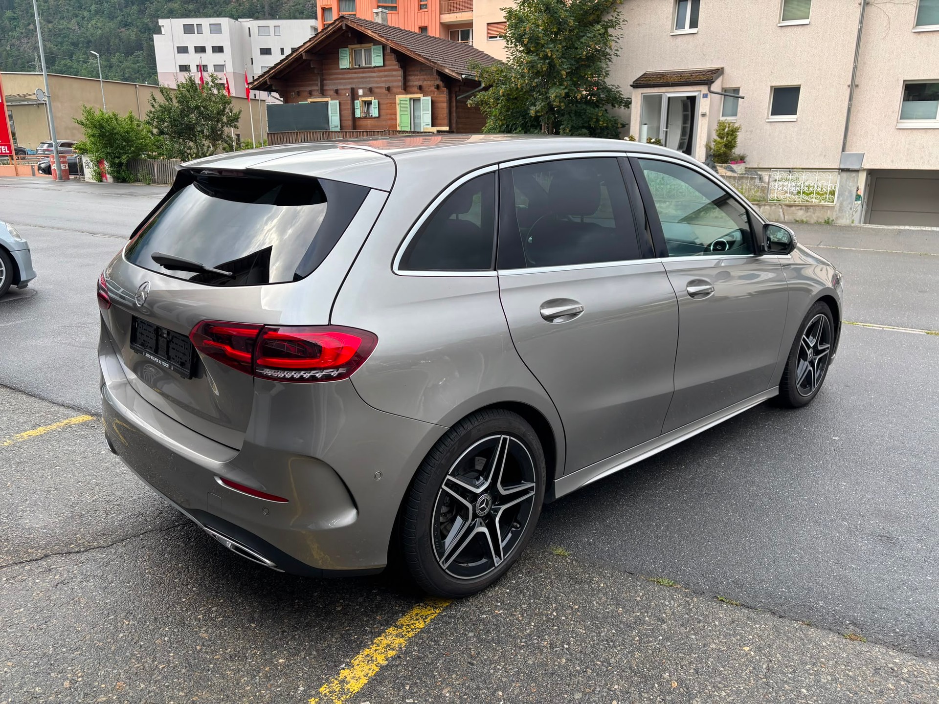 MERCEDES-BENZ B 220 4Matic AMG Line - 3