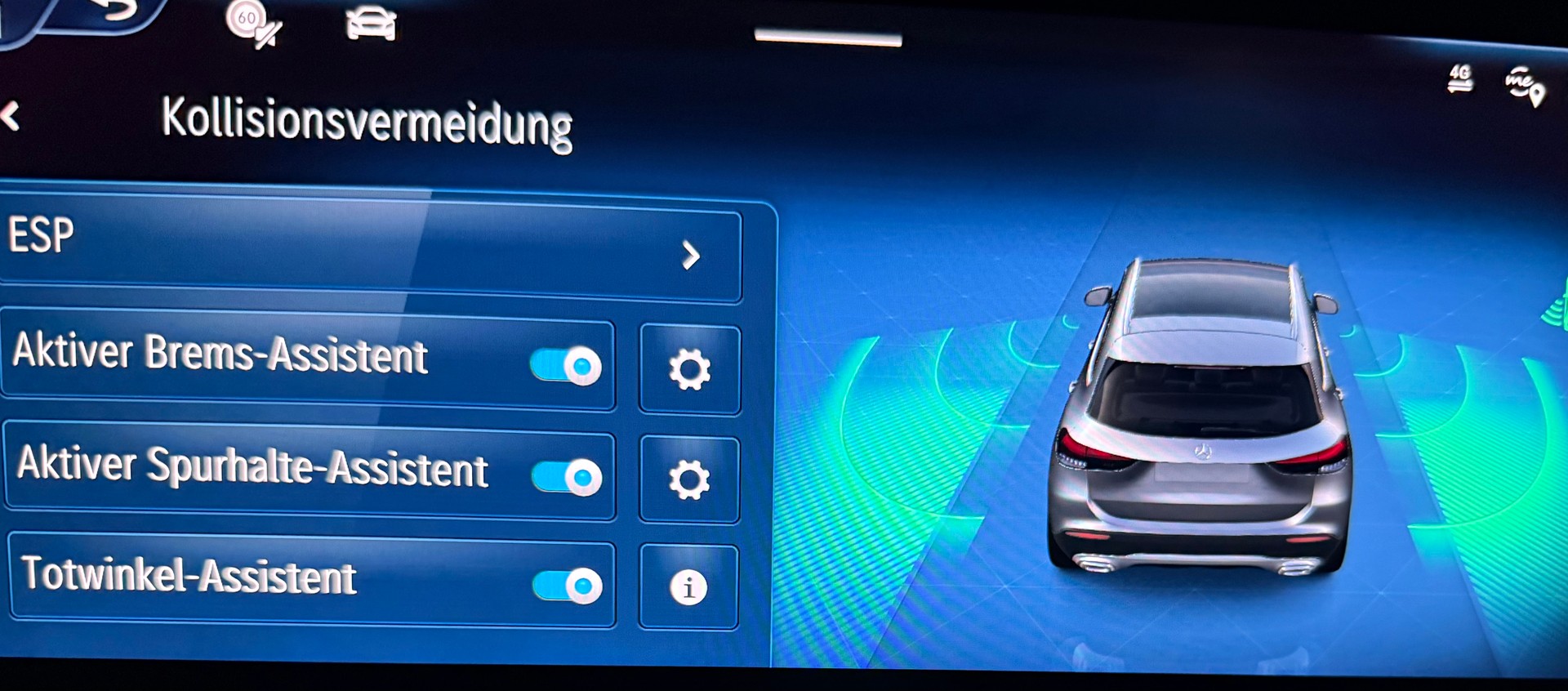 MERCEDES-BENZ GLA 200 AMG Line Night Star 7G-DCT - 11
