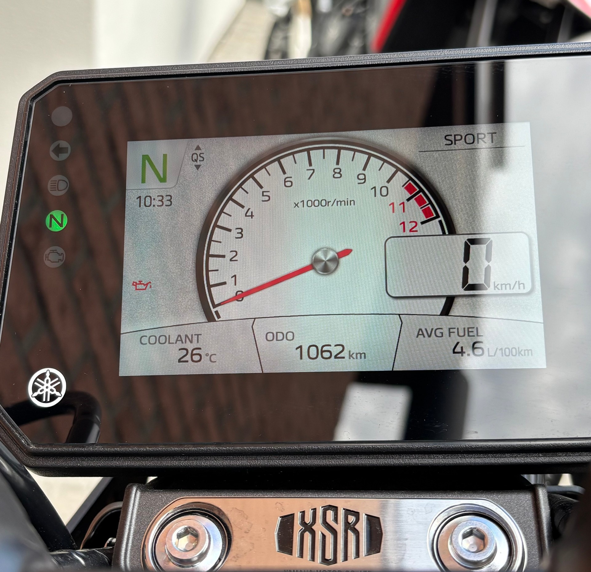 YAMAHA XSR 900 - 6