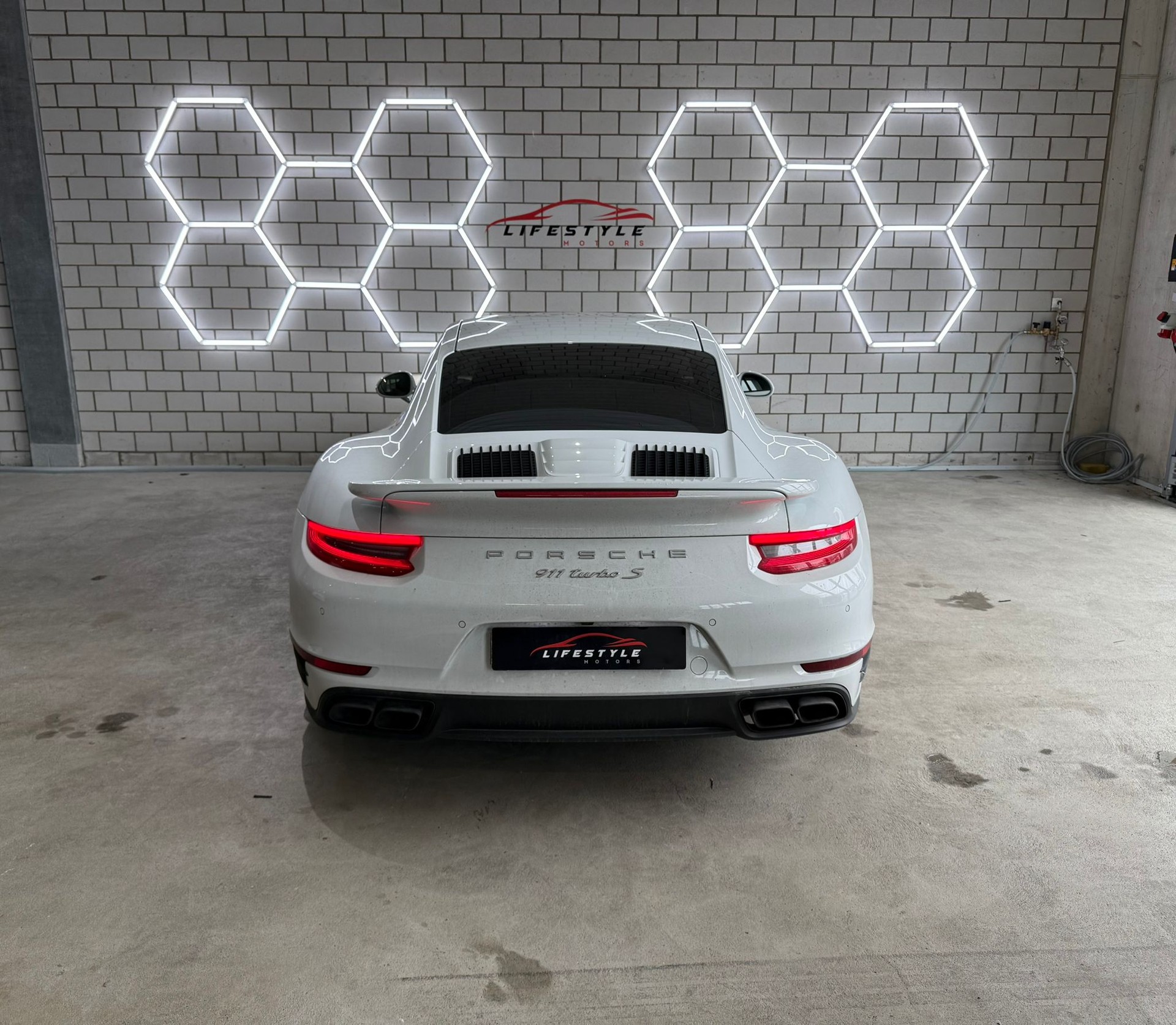 PORSCHE 911 Turbo S PDK - 4