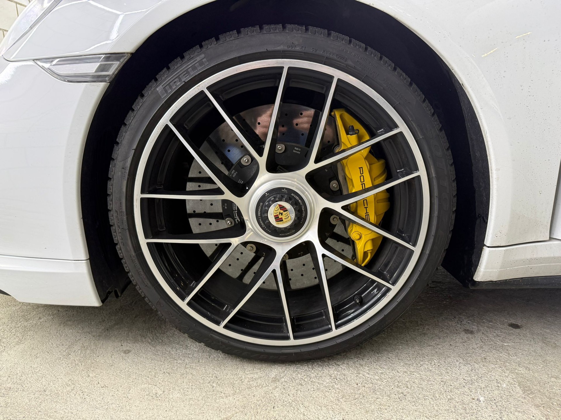 PORSCHE 911 Turbo S PDK - 13