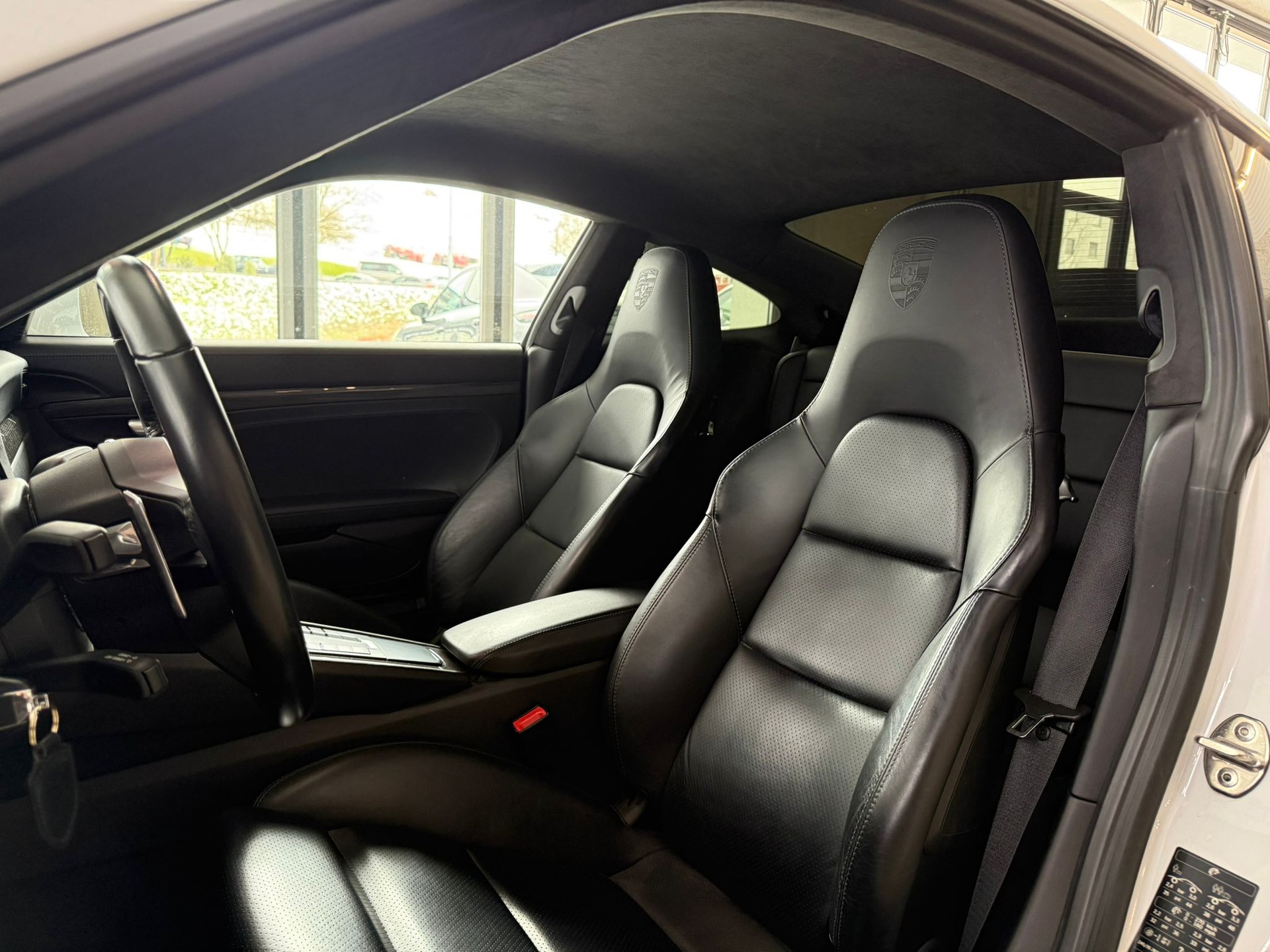 PORSCHE 911 Turbo S PDK - 11