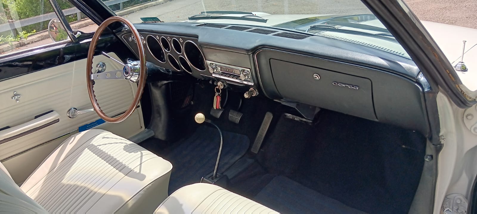 CHEVROLET Corvair Turbo - 5