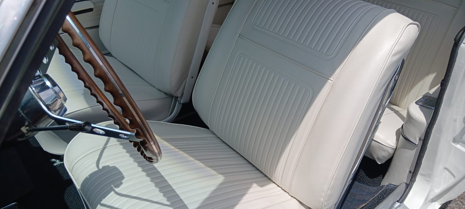 CHEVROLET Corvair Turbo - 8