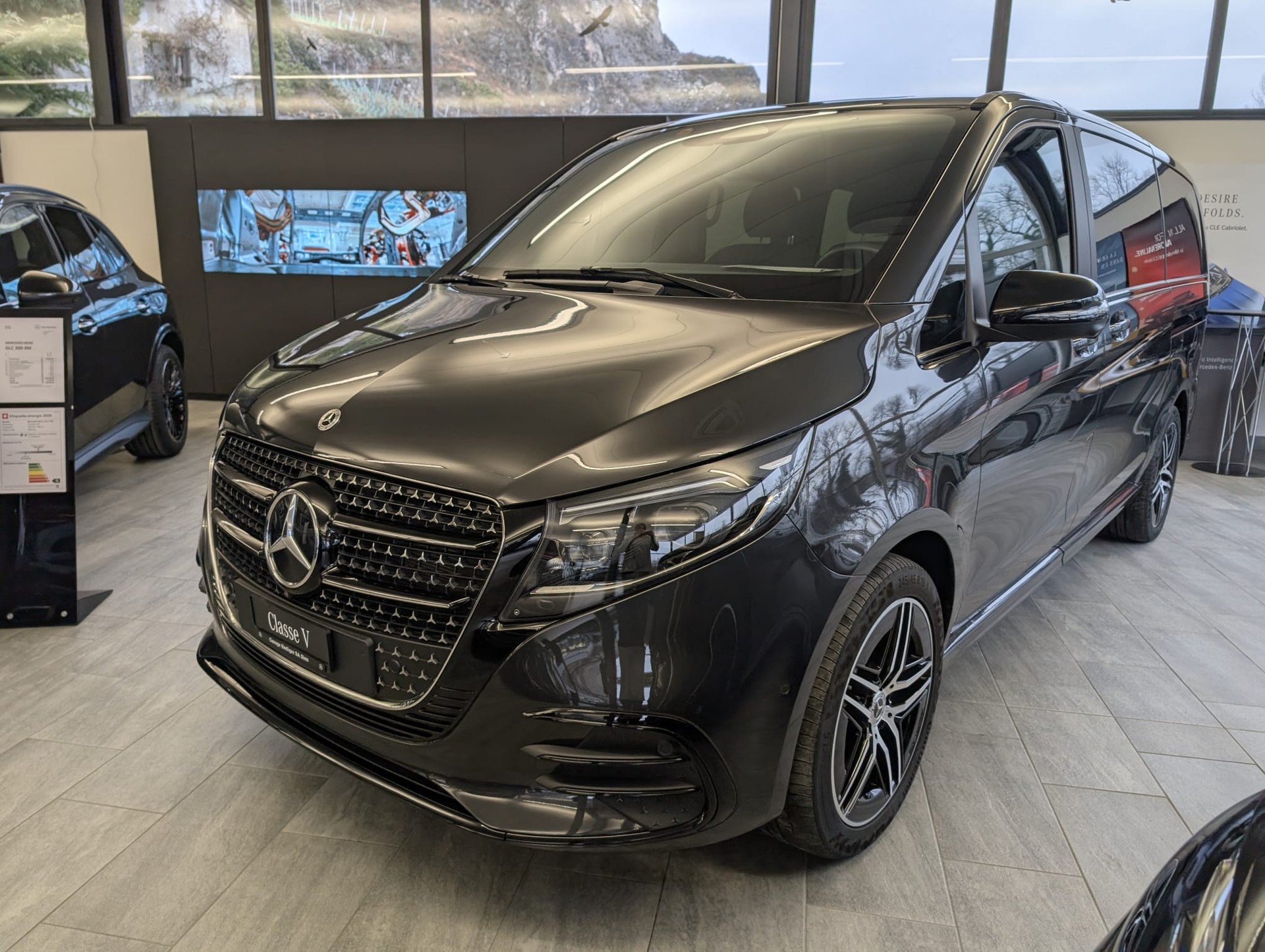 MERCEDES-BENZ V 300 d lang Exclusive 4Matic 9G-Tronic