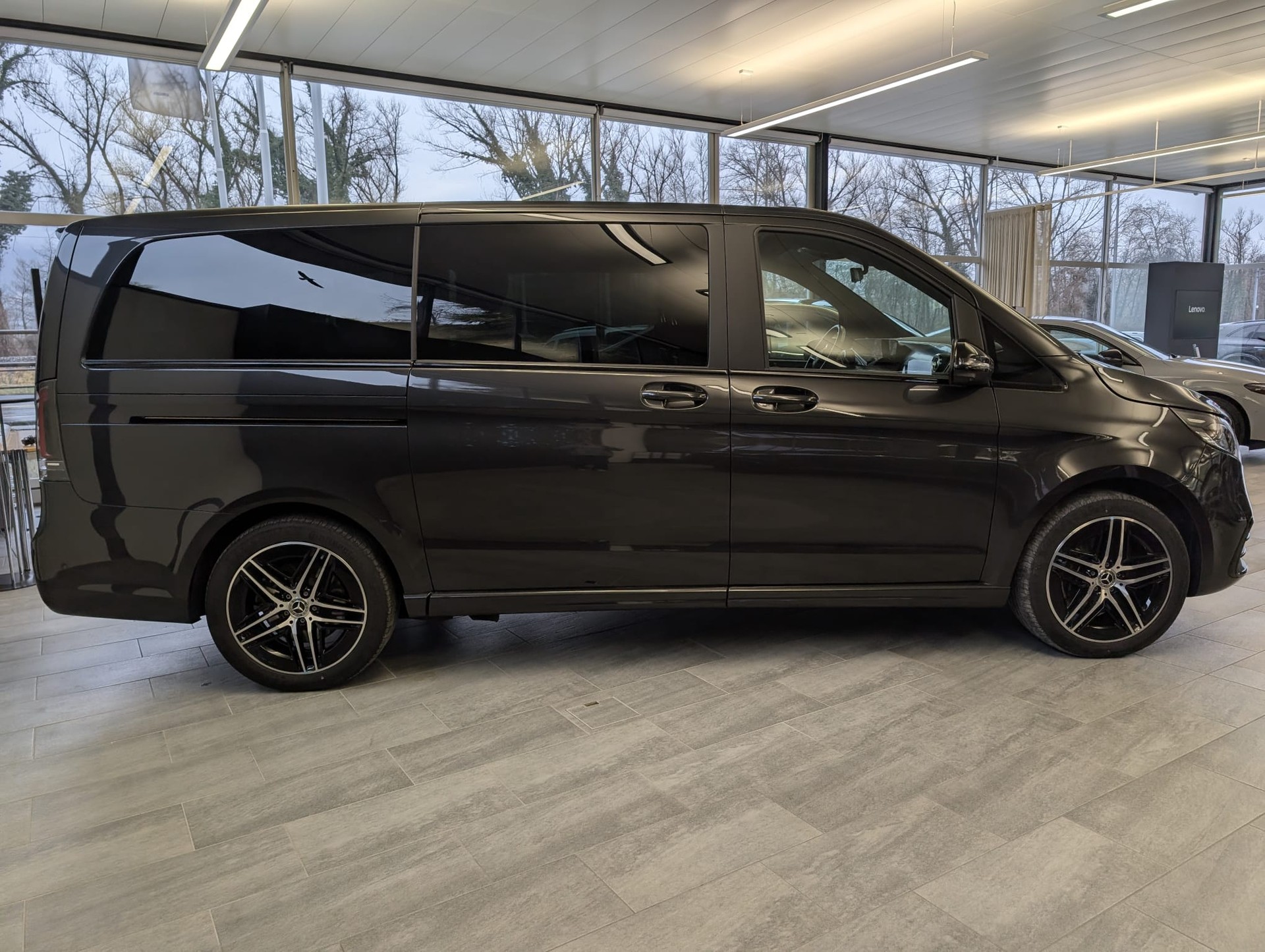 MERCEDES-BENZ V 300 d lang Exclusive 4Matic 9G-Tronic - 5