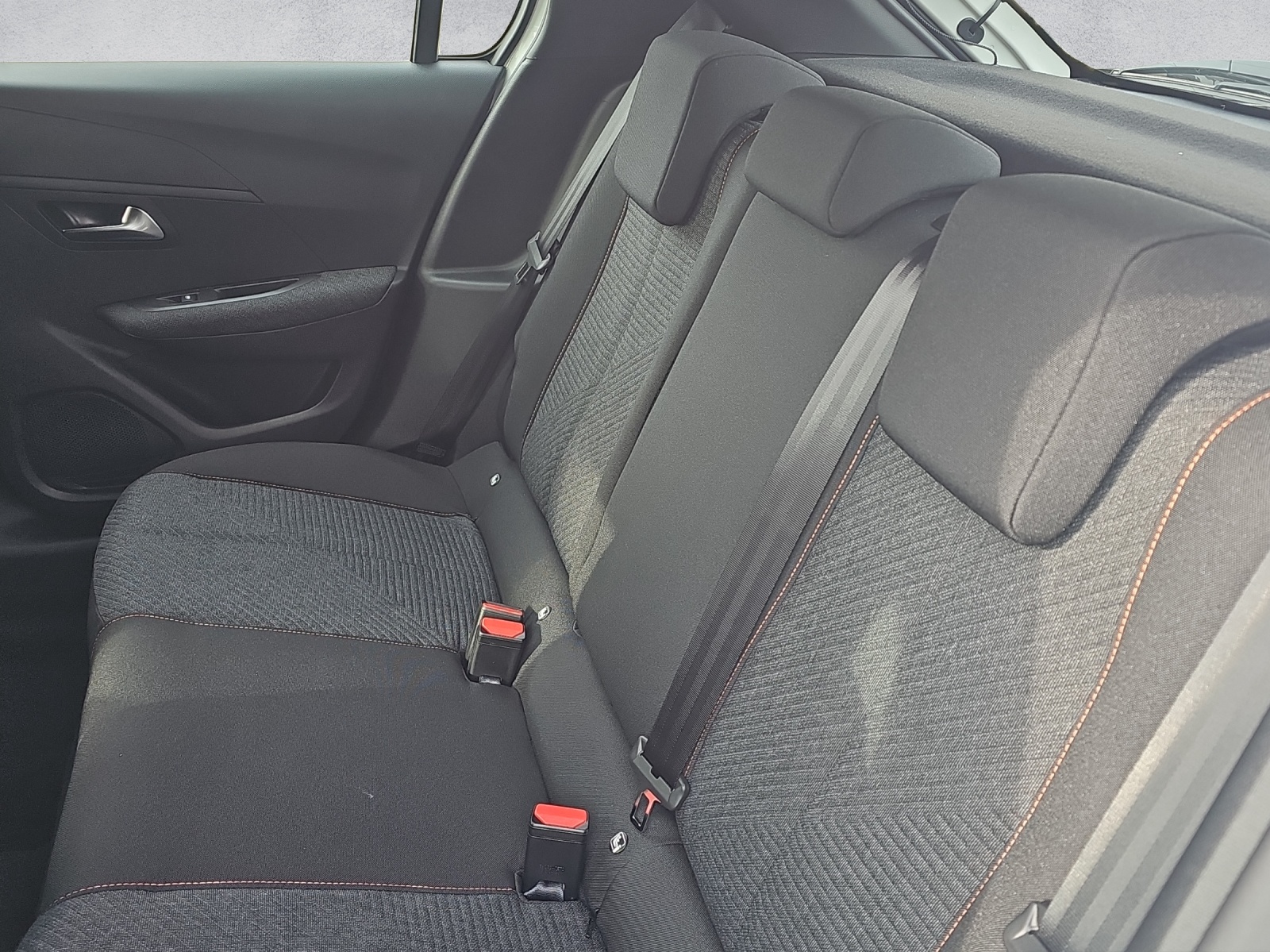 PEUGEOT 208 Elektrik 100 kW Style - 15