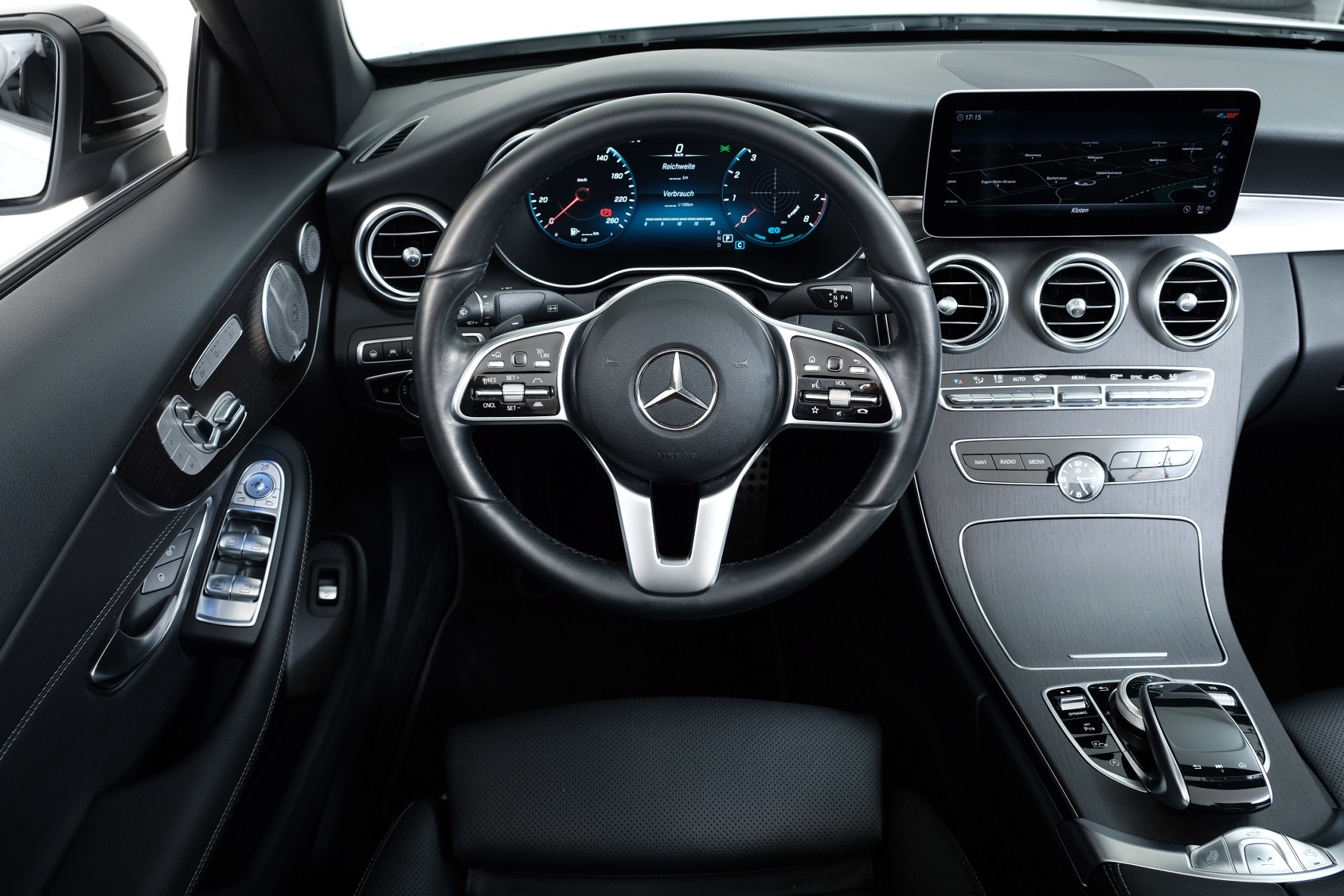 MERCEDES-BENZ C 200 AMG Line Cabriolet 4Matic 9G-Tronic - 8