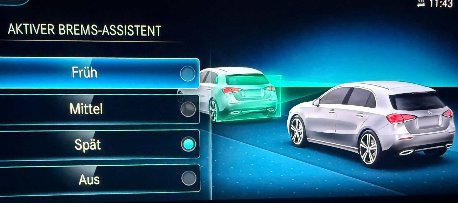 MERCEDES-BENZ A 250 AMG Line 4Matic 7G-DCT - 12