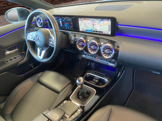 MERCEDES-BENZ A 180 d Night Star - 14