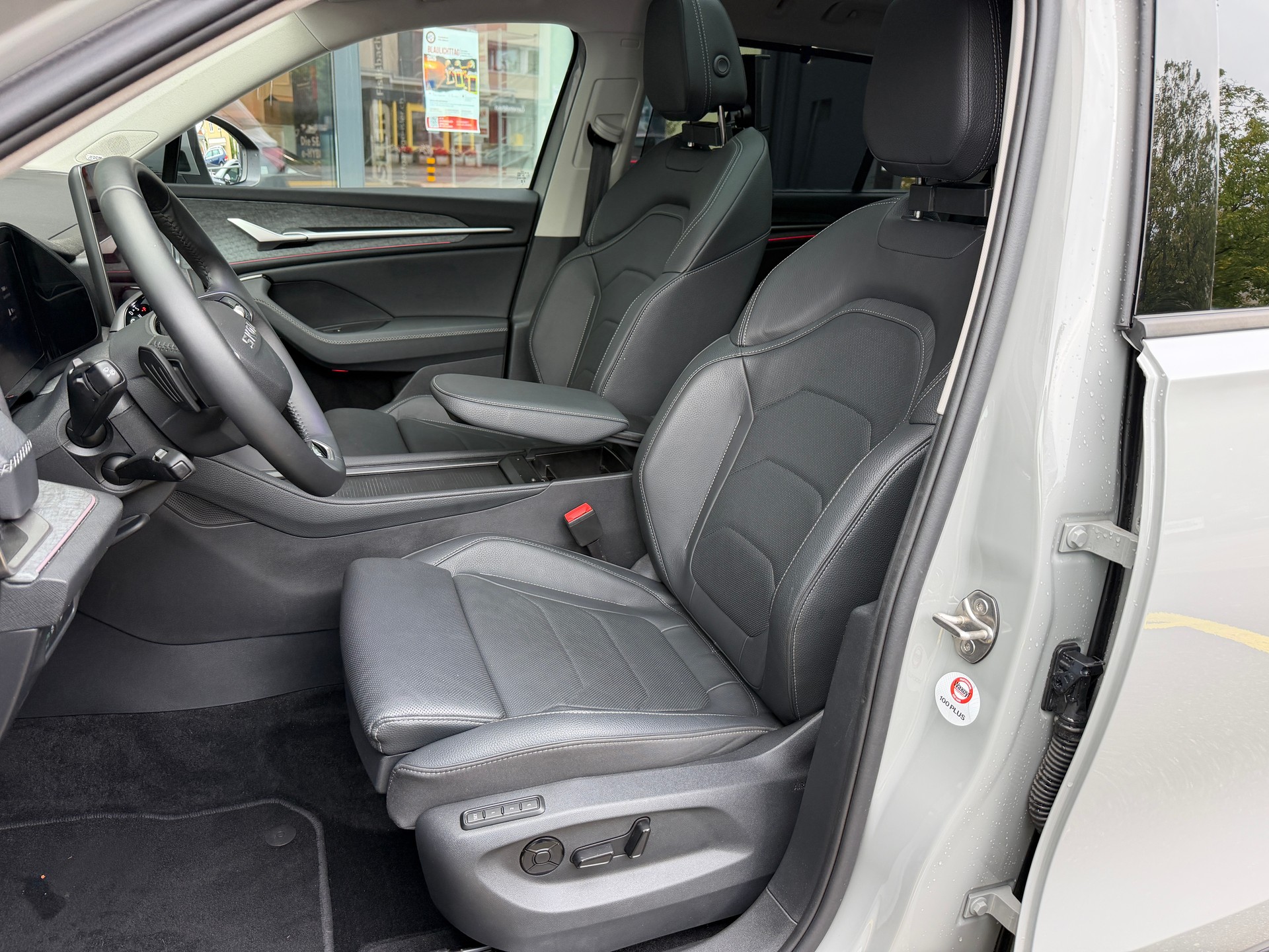 SKODA Kodiaq 1.5 TSI PHEV Dynamic - 10