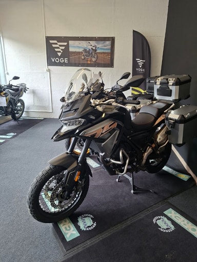 VOGE 650DSX