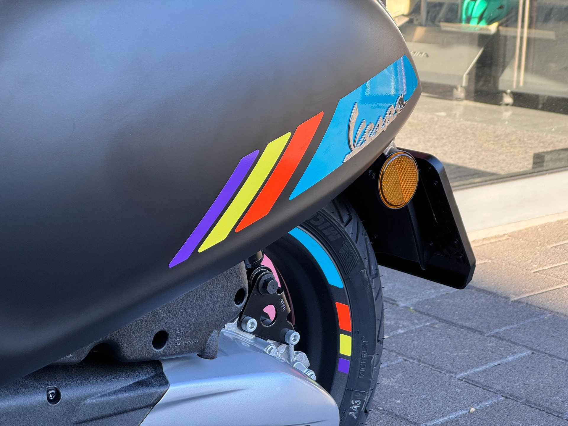 PIAGGIO Vespa 125 Primavera Sport ABS - 11