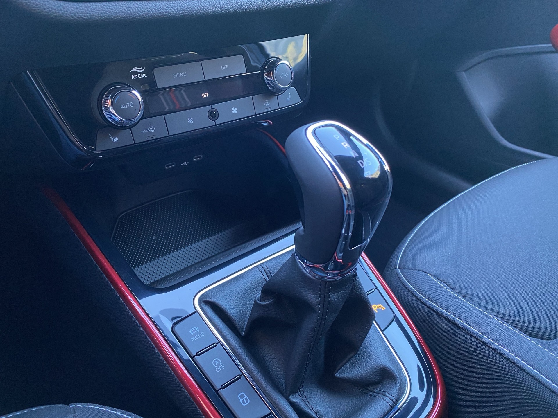 SKODA Fabia 1.0 TSI Monte Carlo DSG - 16