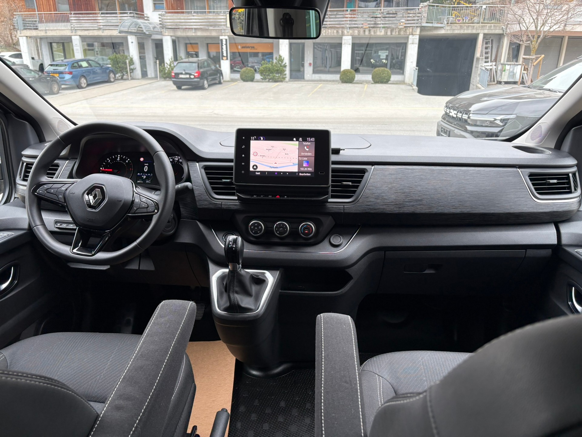 RENAULT Trafic 170 Passanger Techno EDC - 11