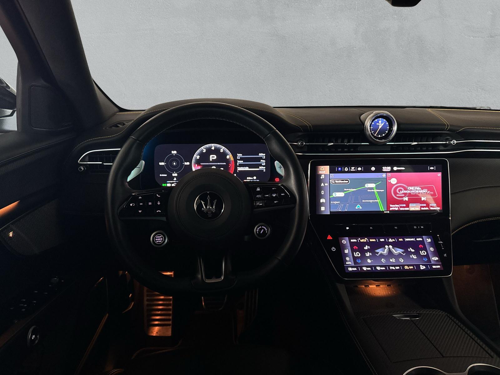 MASERATI Grecale 3.0 V6 Trofeo (CH) - 16