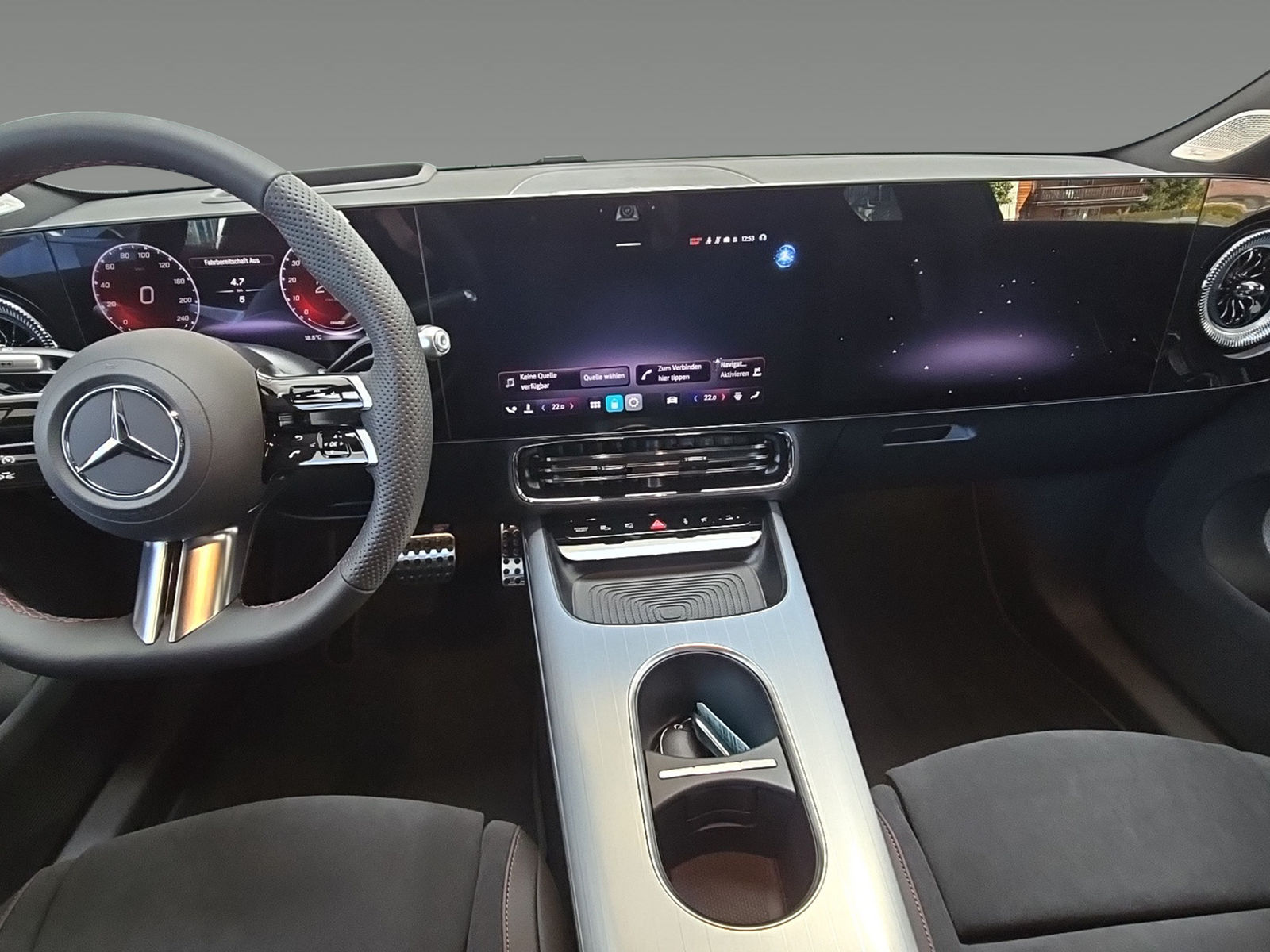 MERCEDES-BENZ CLA 350 4Matic with EQ Technologie - 13