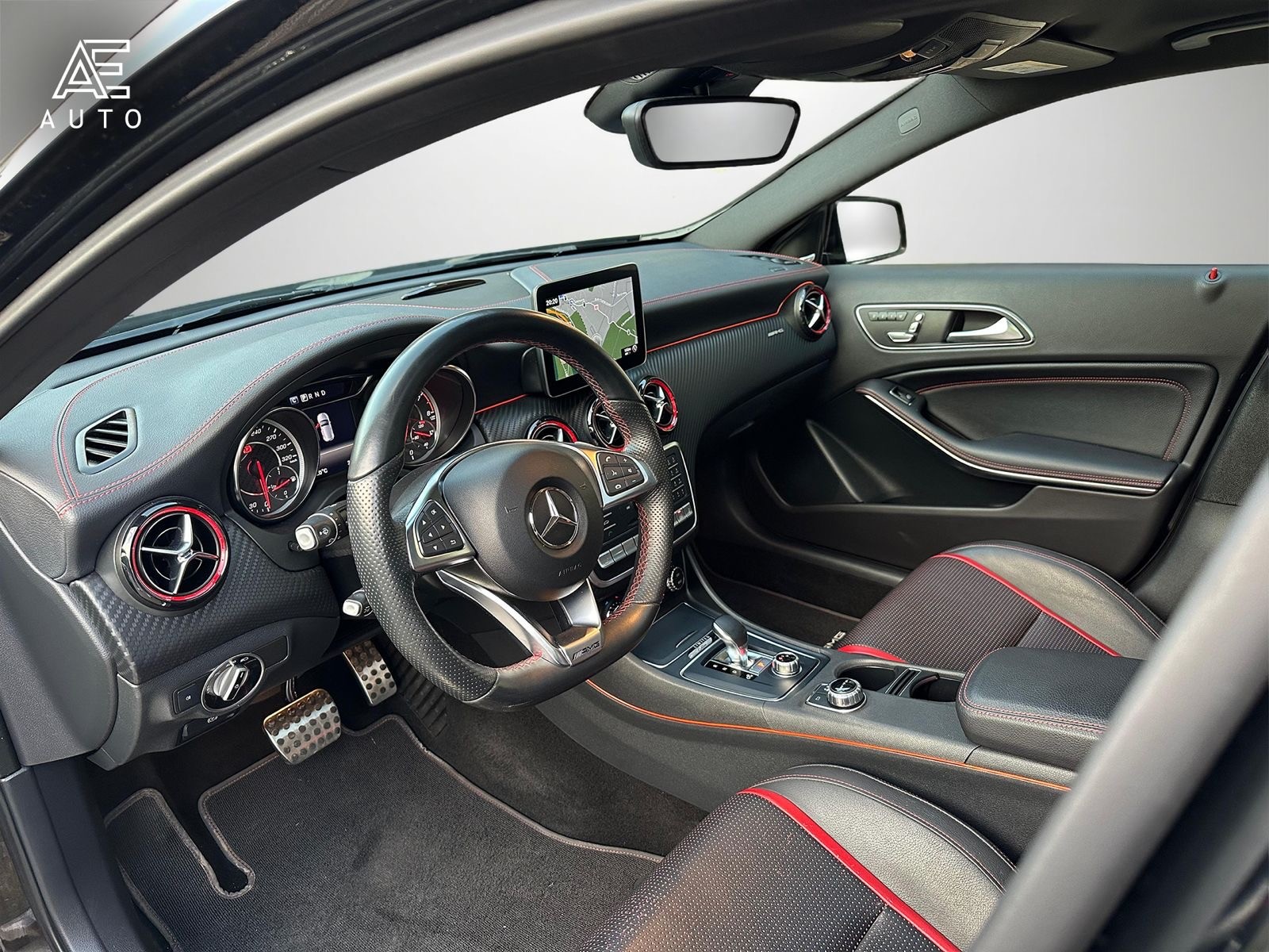 MERCEDES-BENZ A 45 AMG 4Matic Speedshift 7G-DCT - 9