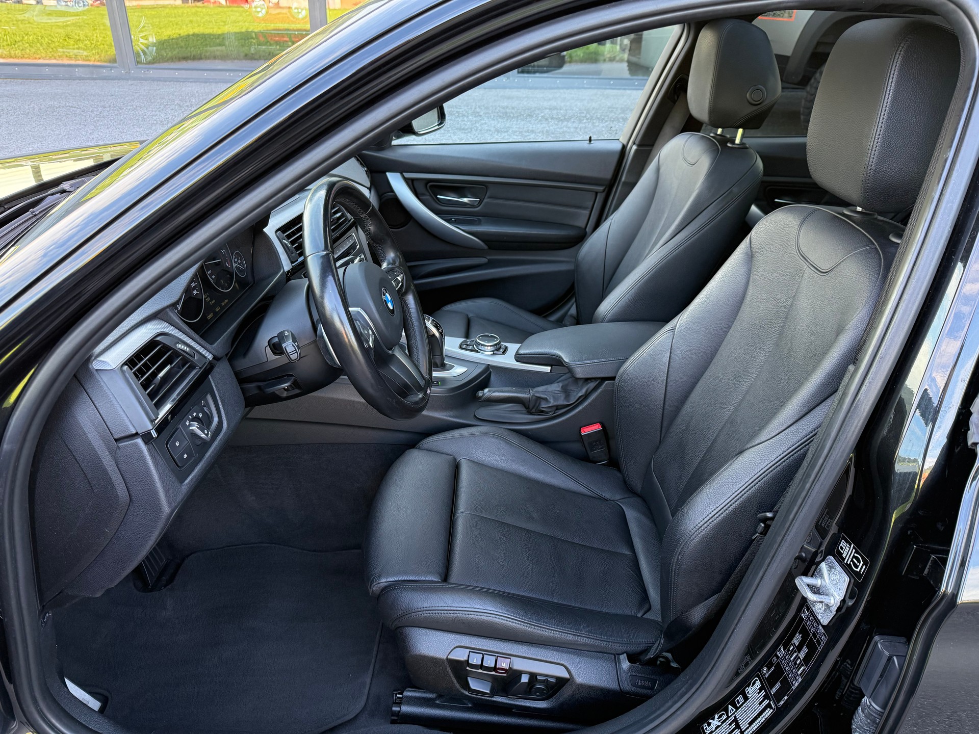 BMW 335d xDrive Touring Steptronic - 9